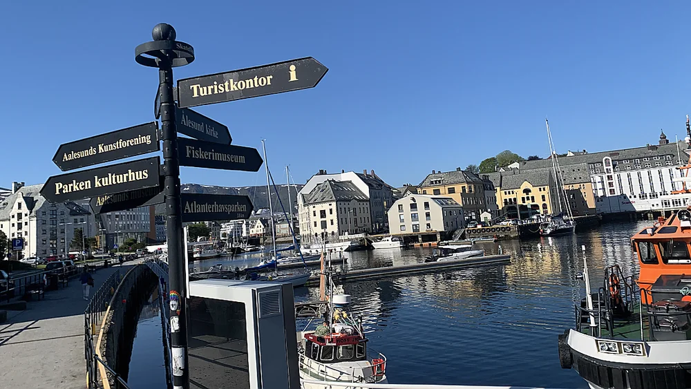 Maa vaere til stede der kundene er