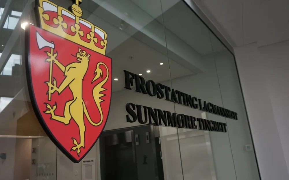 Sunnmøre tingrett foto ogne