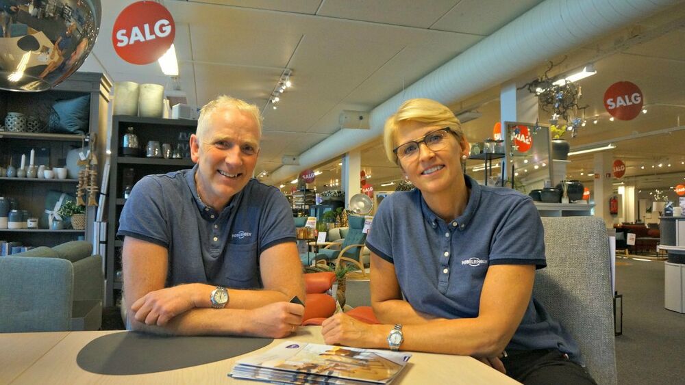 Dag Tore Hagen Margrete Sørensen Møbelringen Hovdebygda foto Ogne