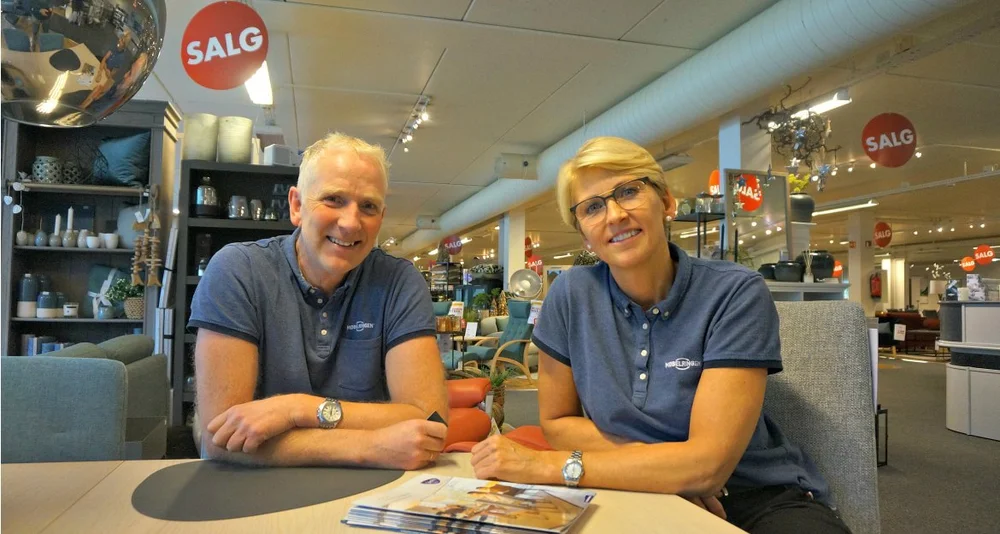 Dag Tore Hagen Margrete Sørensen Møbelringen Hovdebygda foto Ogne