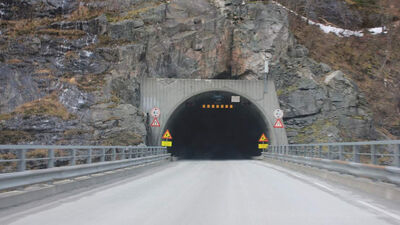 Strynefjellet riksveg 15 tunnel foto Wikimedia Commons 11