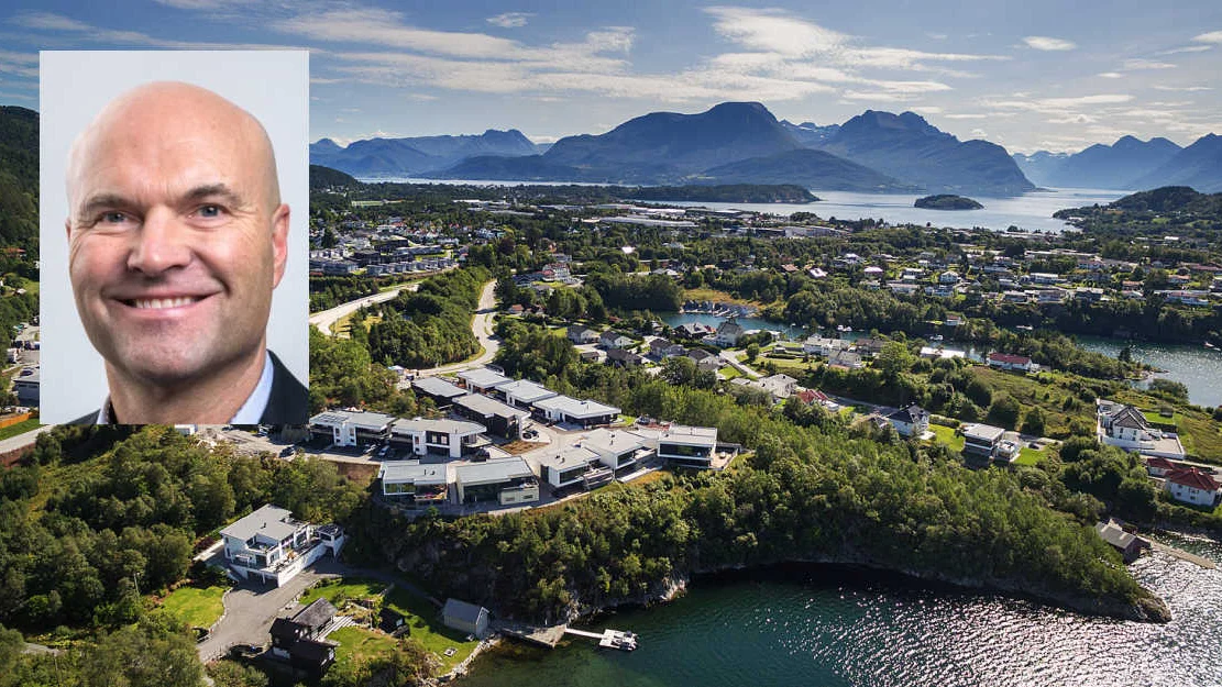 Gullatoppenmosteinsteinar lausund montasjefot Motstein