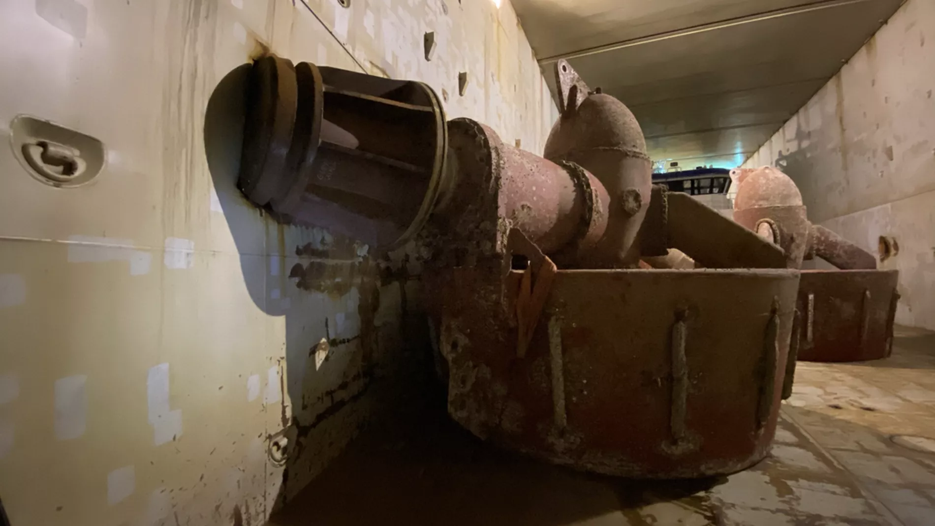 Eemslift hendrika thruster hull ballasttank foto Sjøfartsdirektortatet 11