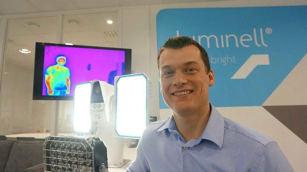 Luminell David Fink foto Ogne