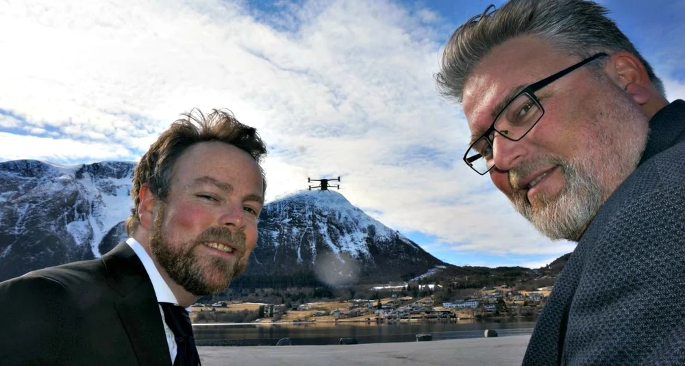 Torbjørn Røe Isaksen Leif Johan Holand Griff Avition foto Ogne
