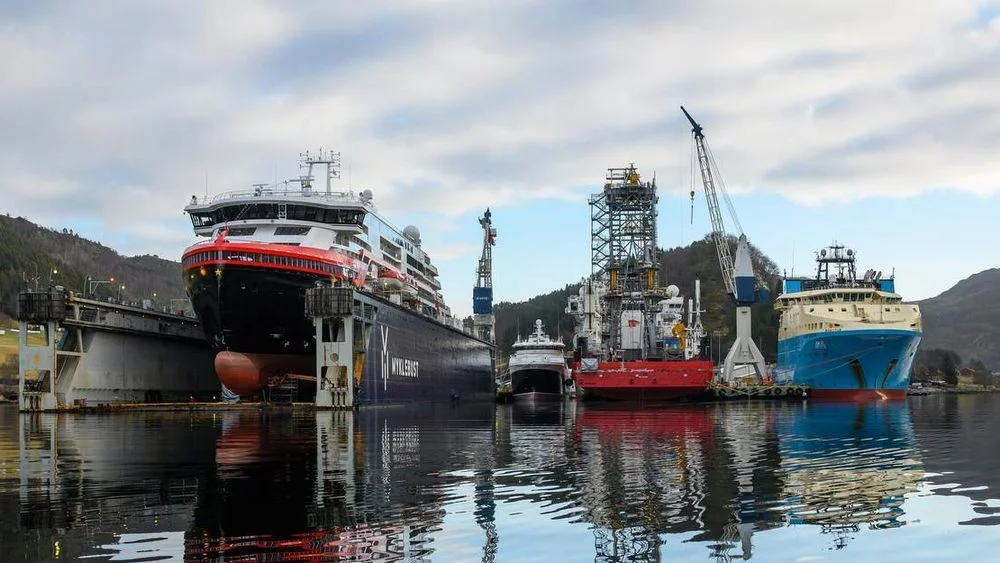 Myklebust Verft Hurtigruten foto