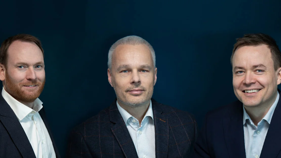 Petter Frøystad teknisk leder i HAV Design Gisle Vinjevoll Thrane salgsansvarlig HAV Design og Kristian Steinsvik Fo U leder i HAV Design Foto Siv Elin Nærø