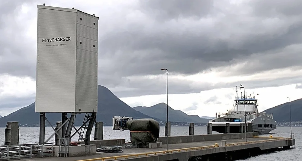 Sulesund ferjekai ferje foto marius