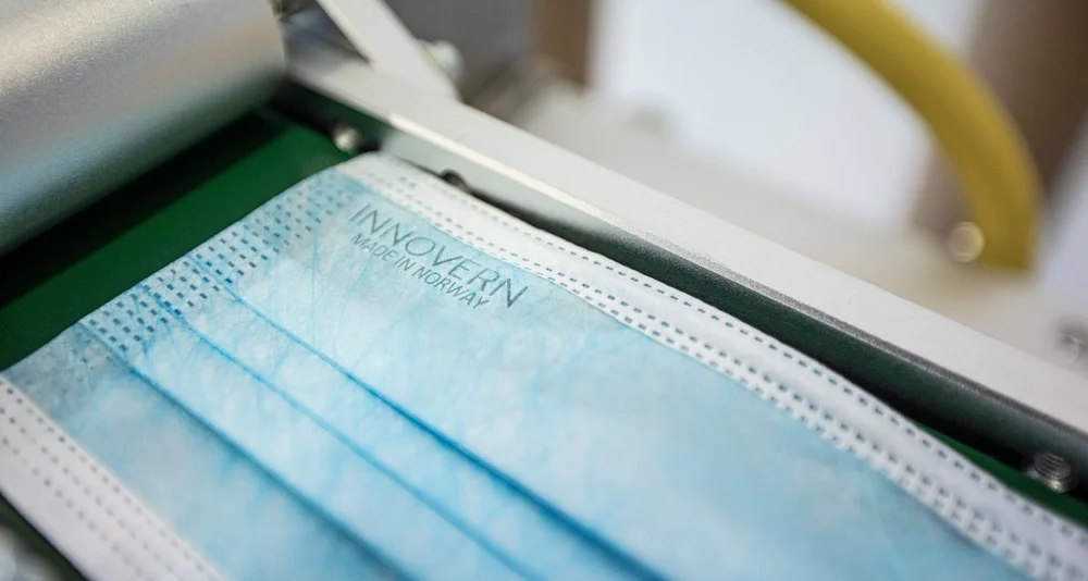 Inno Vern munnbind produksjon