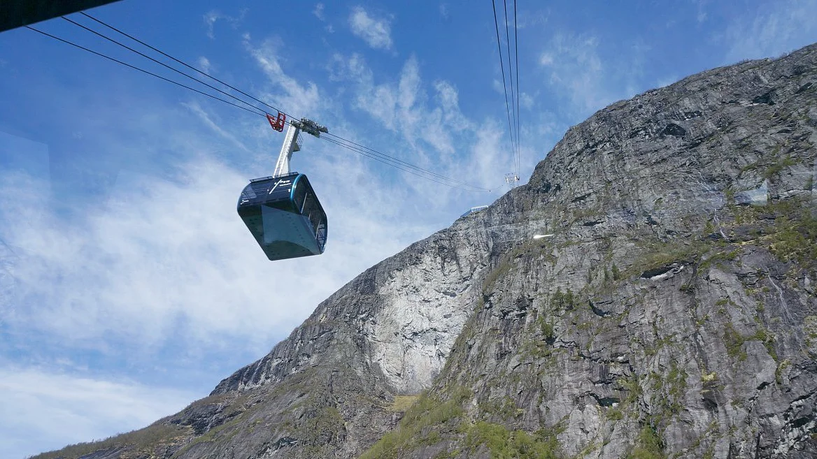 Upopulaer skatt paa frammarsj