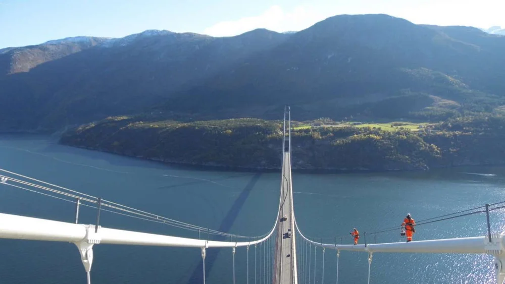 Norwegian Group Hardangerbrua foto Norwegian Group