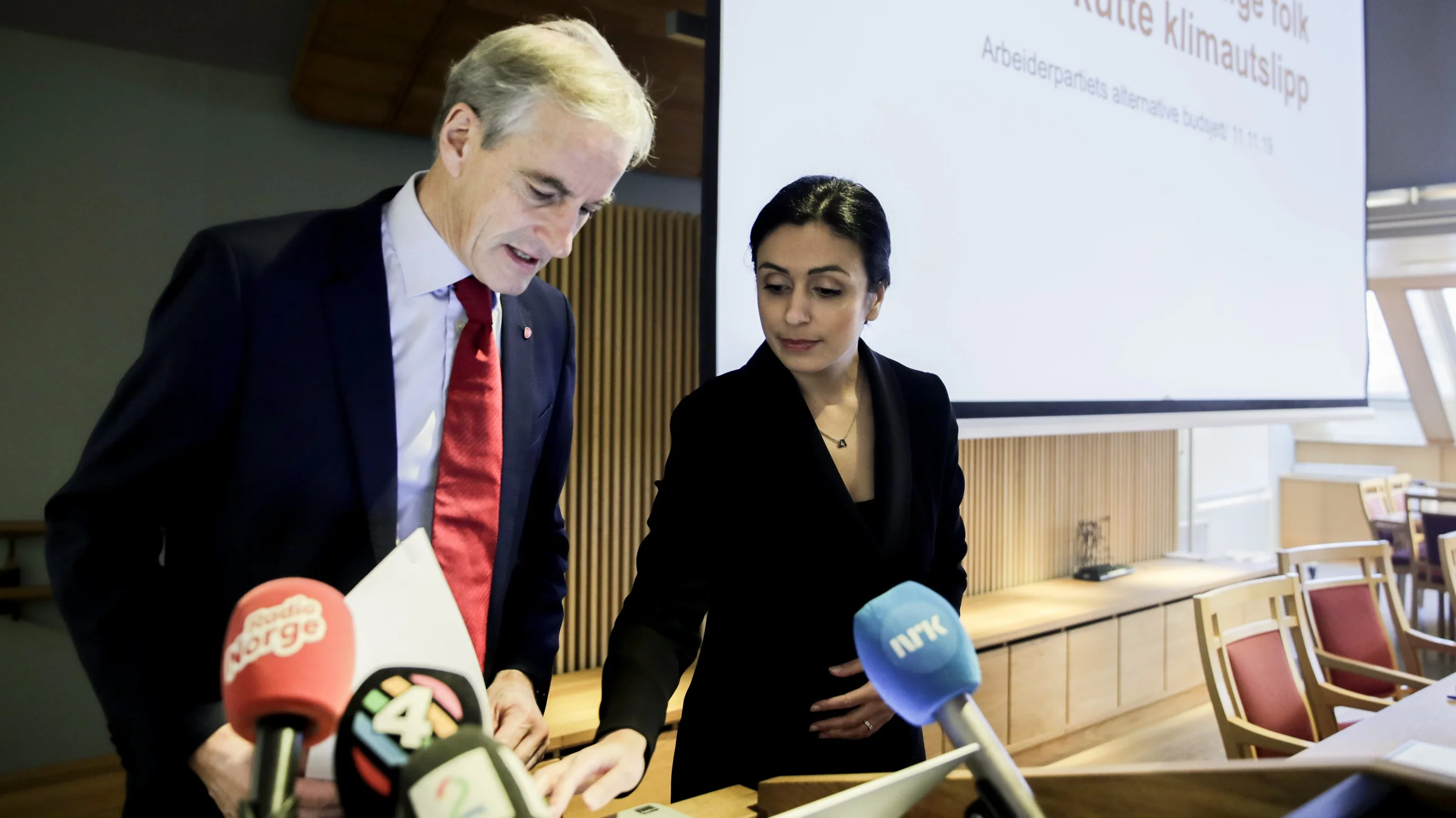 Støre Tajik Foto Vidar Ruud