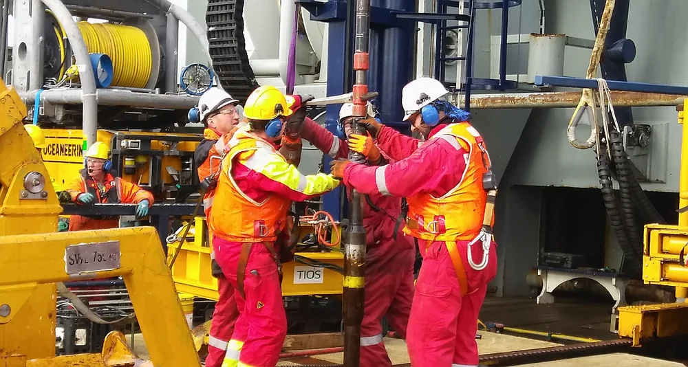 Tilbake fraa pionertokt etter verdifulle mineral