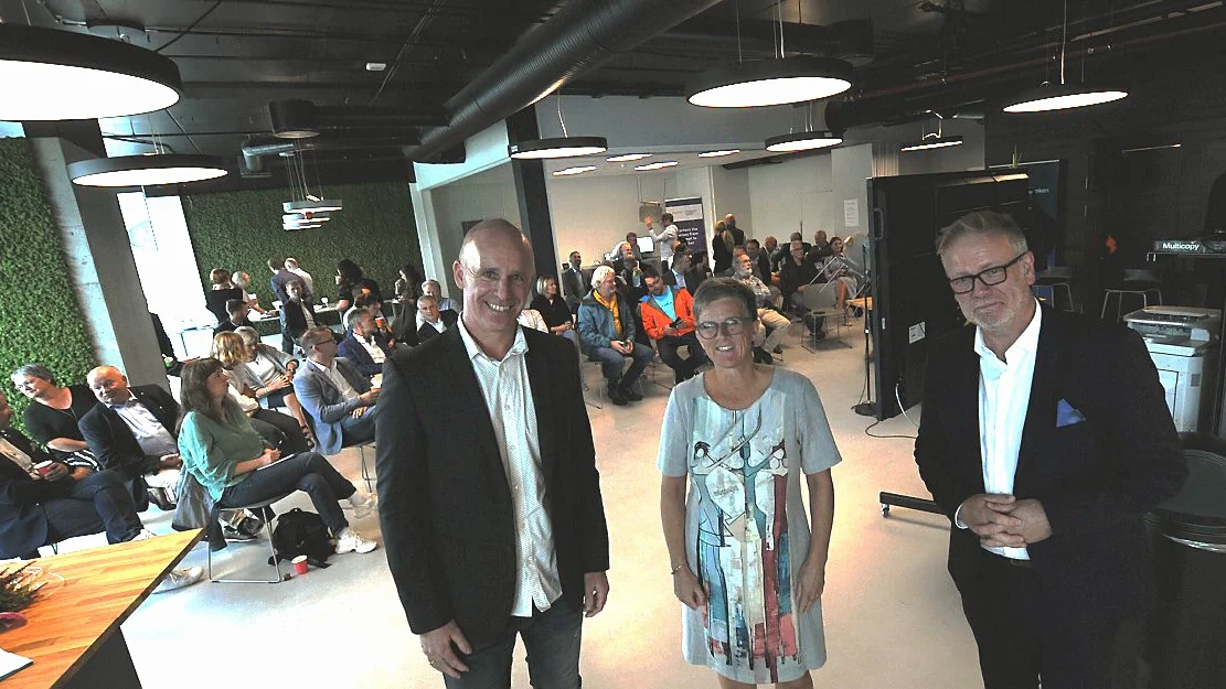 Skulesjefen Midt i blinken for oss