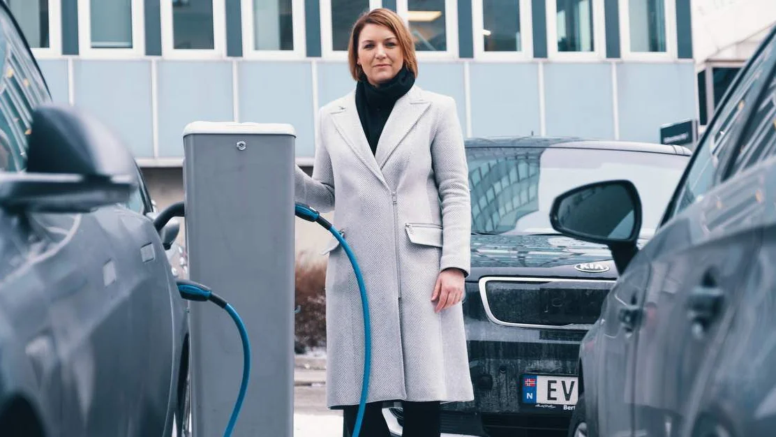 O Ekt elbilsalg og lading ved sykehusene