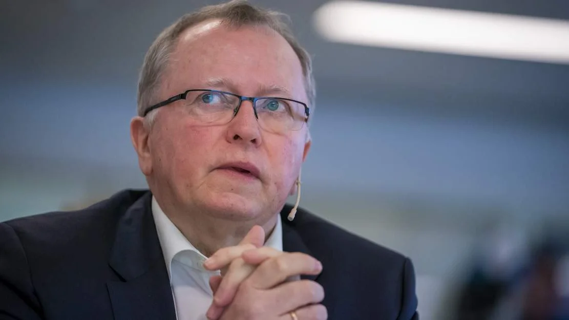 Eldar Saetre gaar av