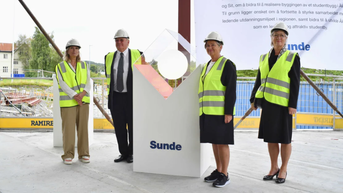 Sundebygget grunnsteinnedlegging