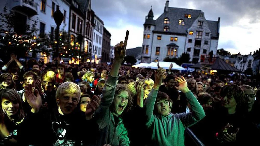 640px Jugendsfest1 Wikimedia commons 2010