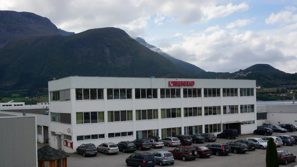 Brunstad i pluss