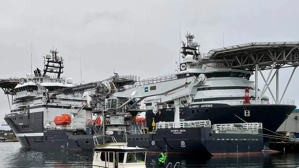 Olympic Delta og Olympic Artemis foto Rune Paulsen