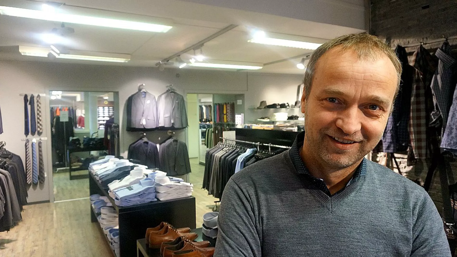 Legg butikkopning i oljehovudstaden paa is