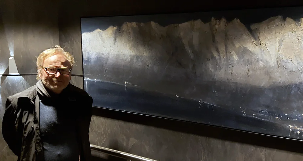 Ørnulf Opdahl med måleri foto Kjetil 11