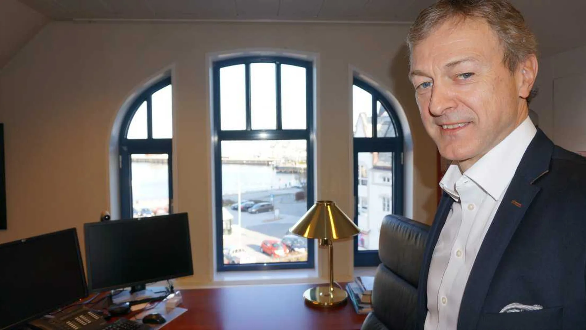 Farstad legger ned i Aberdeen