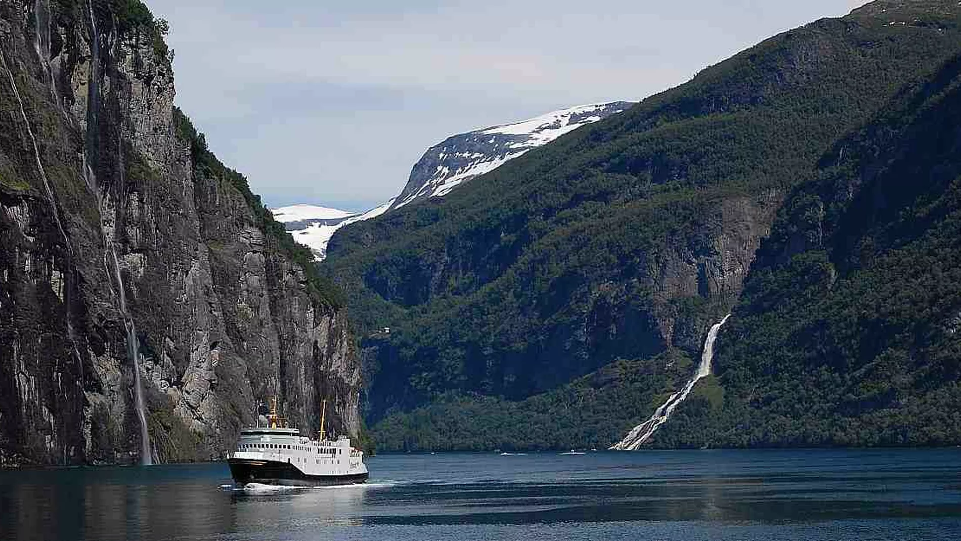Stoerste turistvekst paa aatte aar