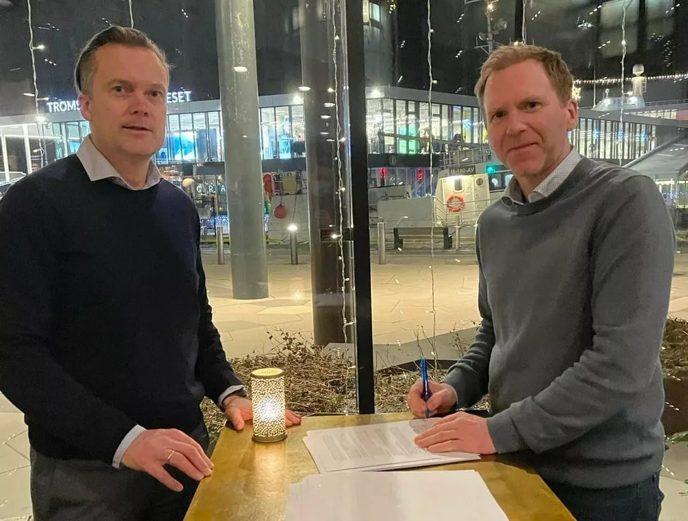 Signing of contract Nergard and VARD