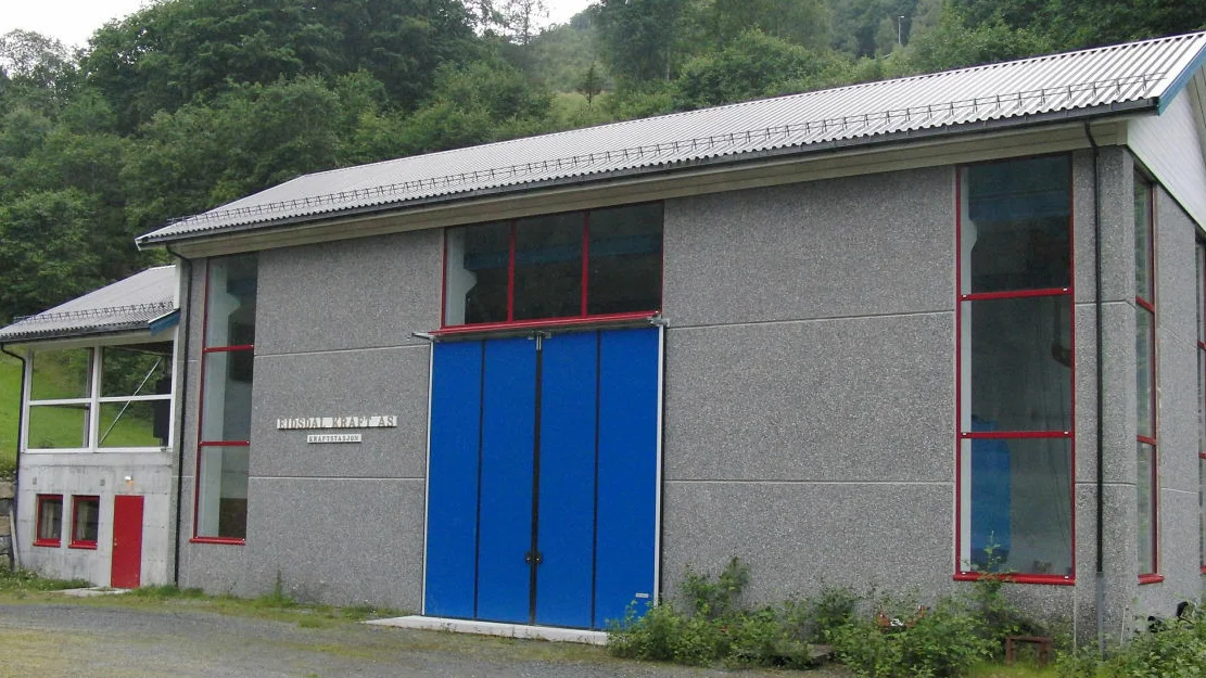 Eidsdal kraftverk foto Wikimedia Commons Pelton Man