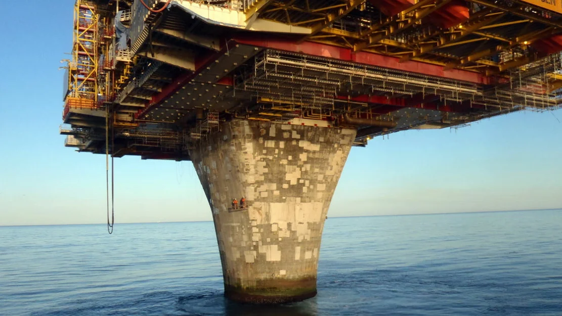 Aak Energy Norwegian Group på Draugen foto Norwegian Group