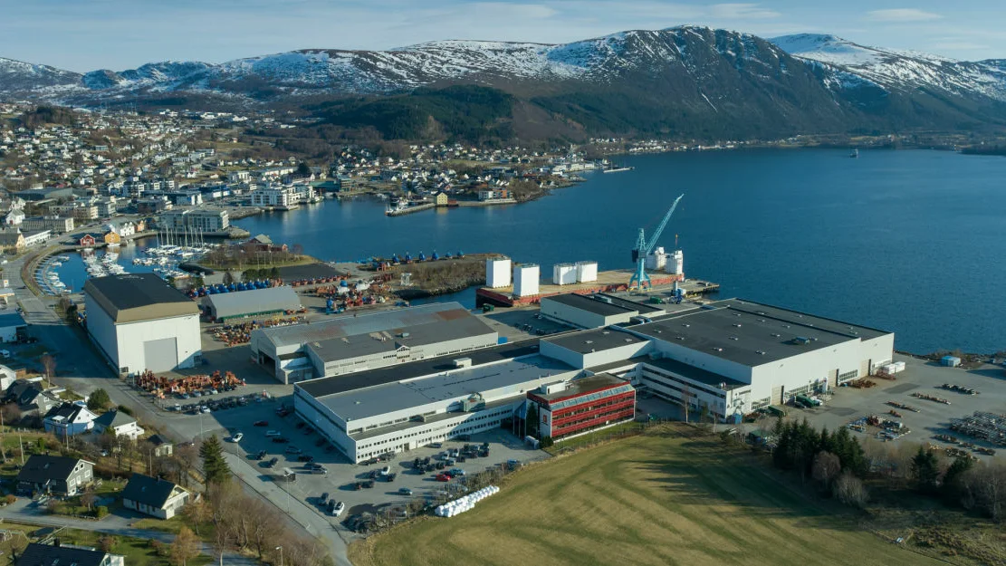 Kongsberganlegg Ulsteinvik foto Per Eide