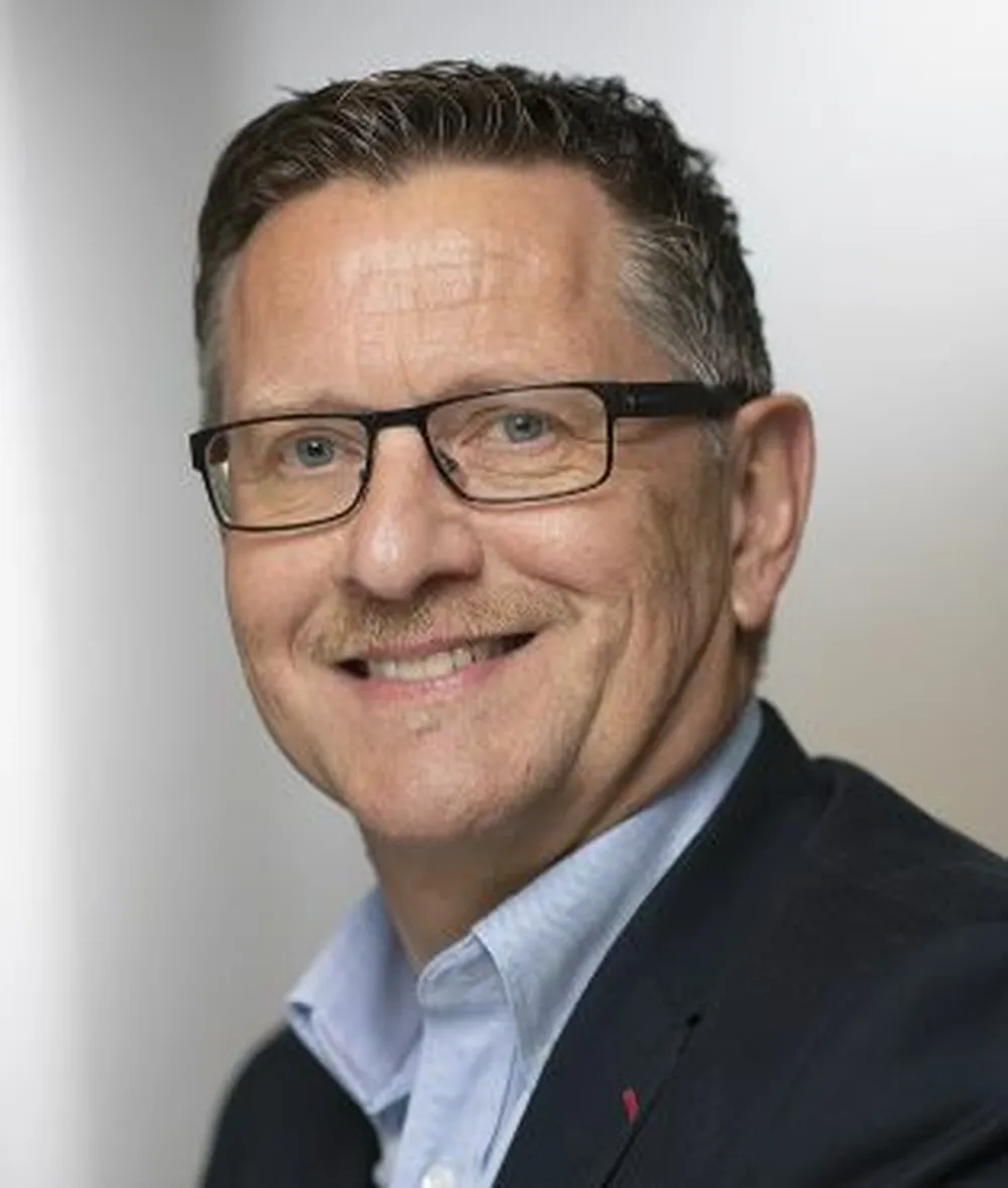 Per Ronald Knutsen portrett foto Tony Hall