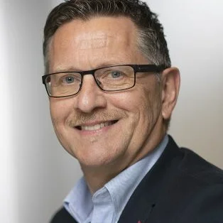 Per Ronald Knutsen portrett foto Tony Hall