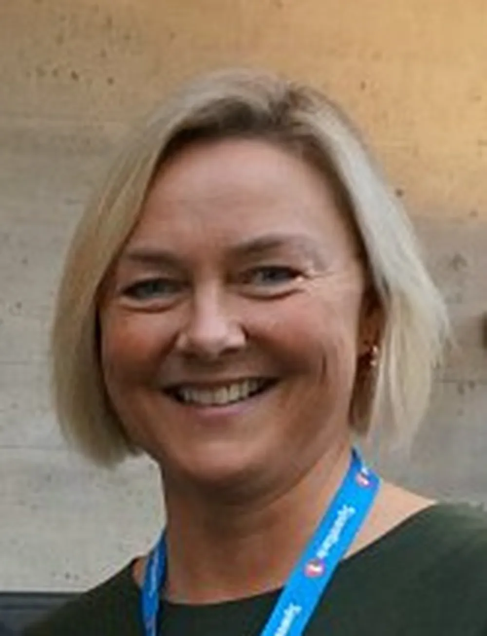 Sigrun Heltne Vartdal frimerke foto Ogne