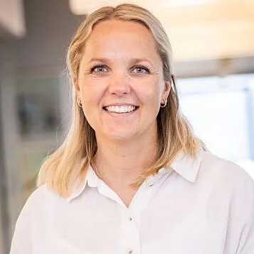 Magnhild Solli Sorthe portrett