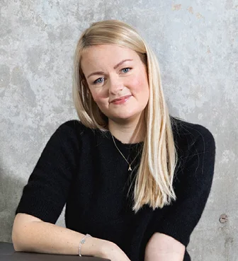 Karina Torbett portrett