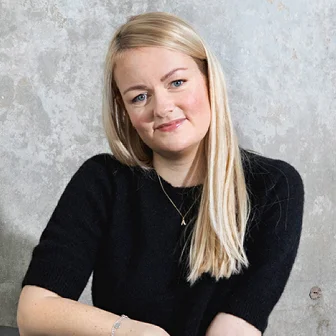 Karina Torbett portrett