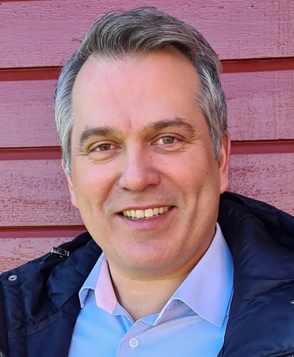 Lars O Eyvind Baltzersen