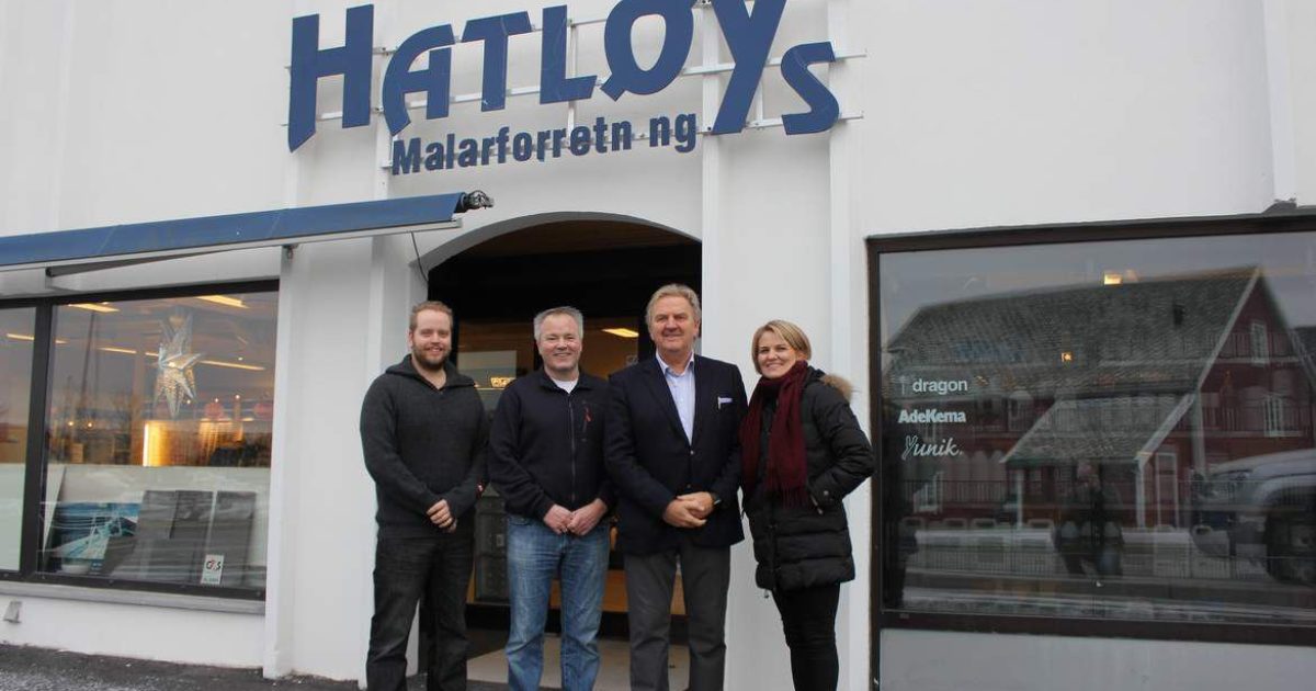 Yosh, nozik yigitlar bilan ajoyib jinsiy aloqa onlayn video Ikki qora tanli yigitlar katta sikli qizni sikishdi